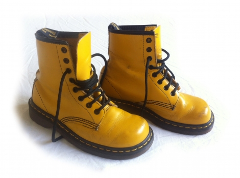 bottines-low-boots-plates-dr-martens-0